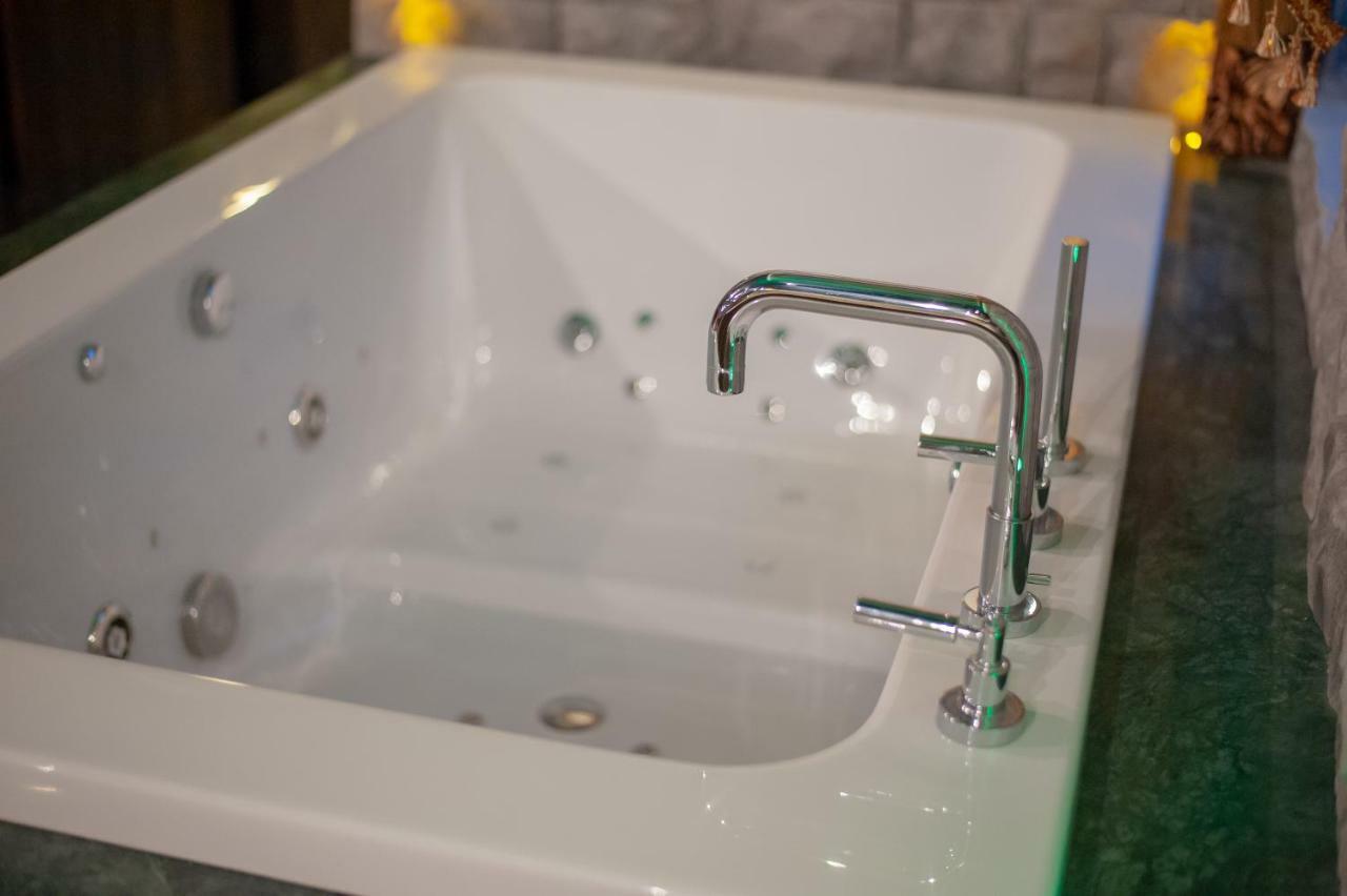 Castle Suites パッタヤー エクステリア 写真